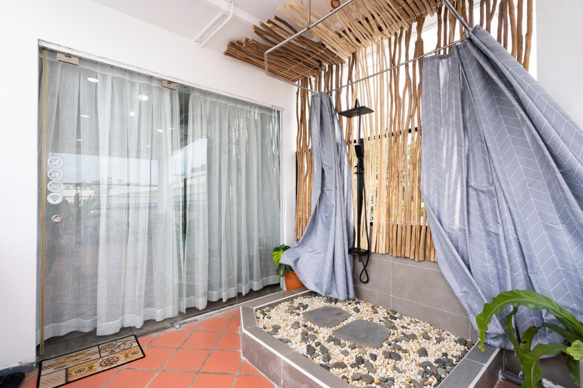 Luong Huu Khanh Homestay - Centre District 1 Хошимин Экстерьер фото