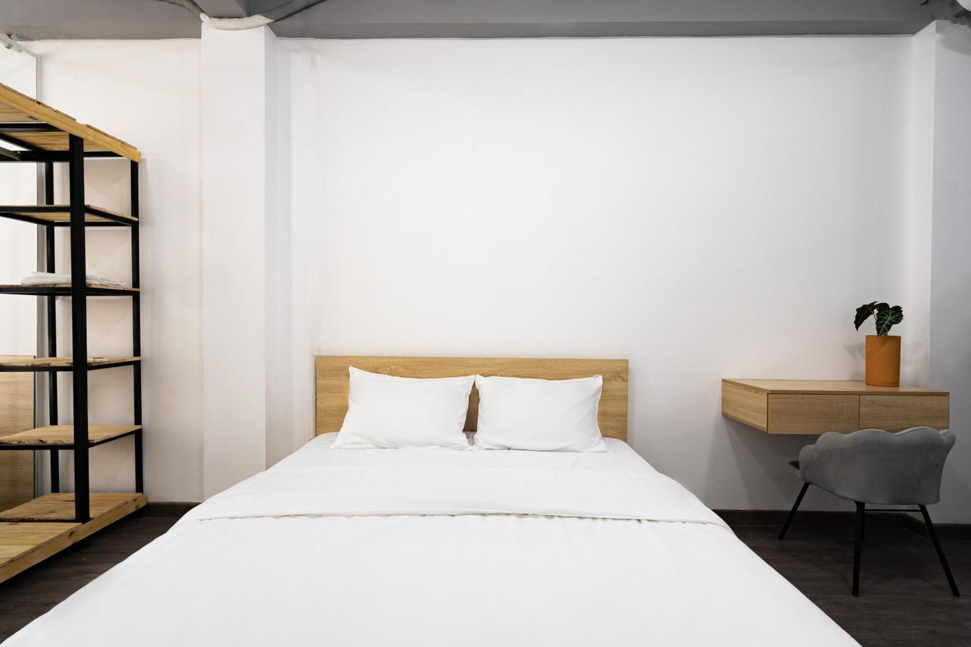 Luong Huu Khanh Homestay - Centre District 1 Хошимин Экстерьер фото